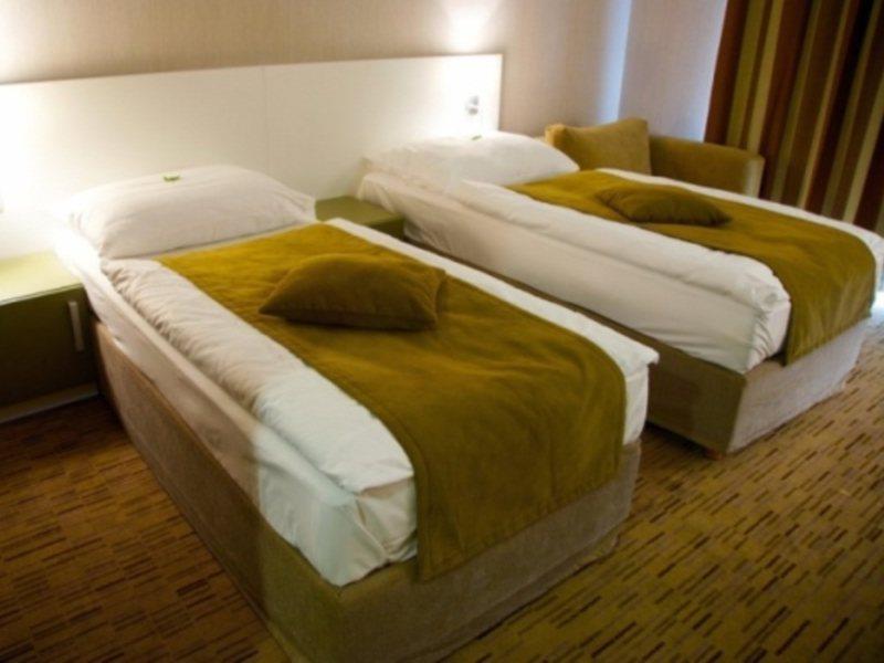טרנבה Hotel Empire מראה חיצוני תמונה