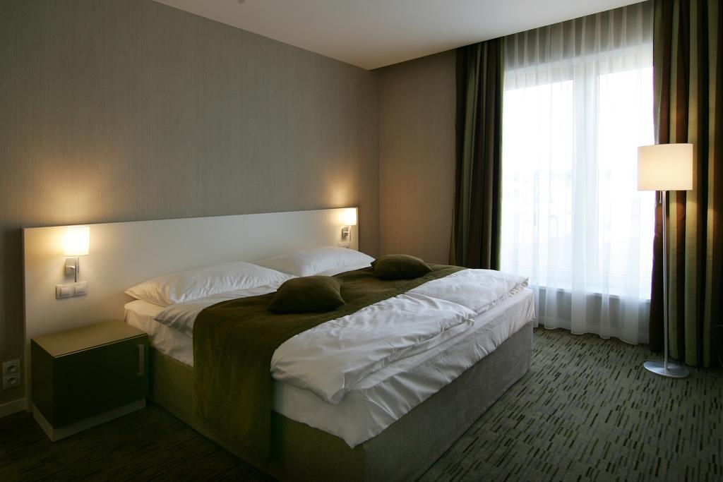 טרנבה Hotel Empire מראה חיצוני תמונה