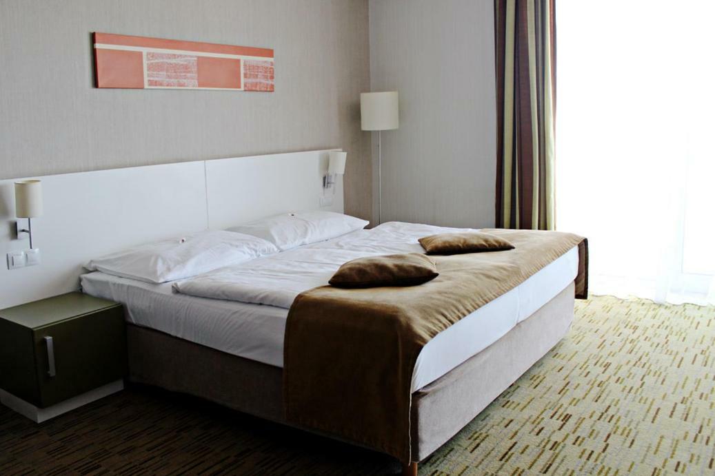 טרנבה Hotel Empire מראה חיצוני תמונה